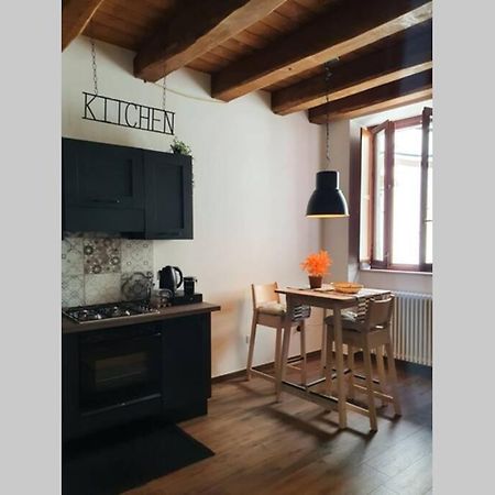 Il Caddi - Caratteristico Monolocale In Pieno Centro Storico Appartement LʼAquila Buitenkant foto